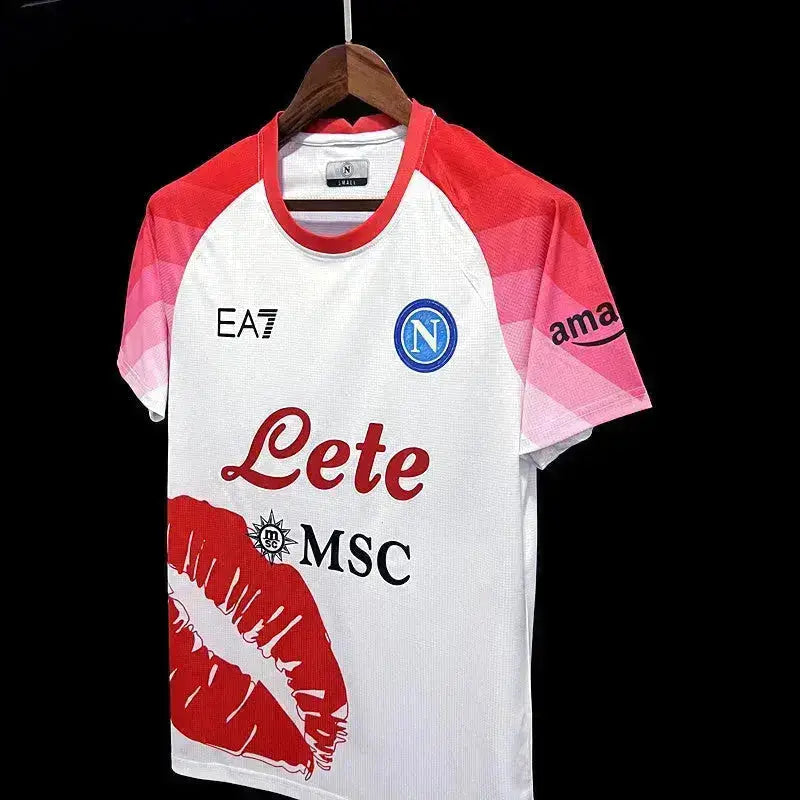 Maillot du Napoli Concept « Bisous » 2024/2025 YamaKits Foot