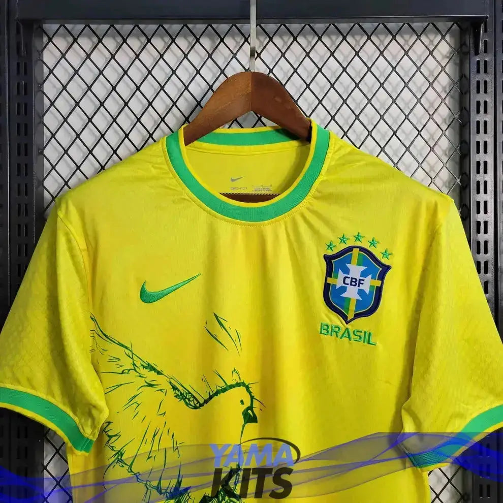 Maillot Brésil/ Brazil Concept « oiseaux jaune » 2024 YamaKits Foot